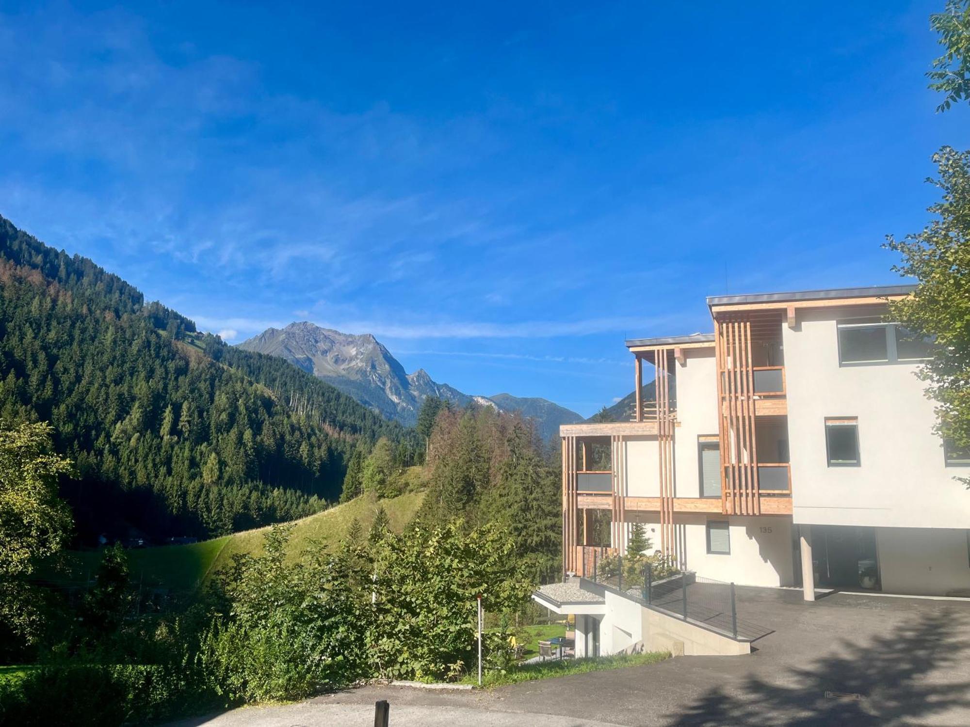 Natur Zeit - Alpine Garden Apartments Mayrhofen Dış mekan fotoğraf