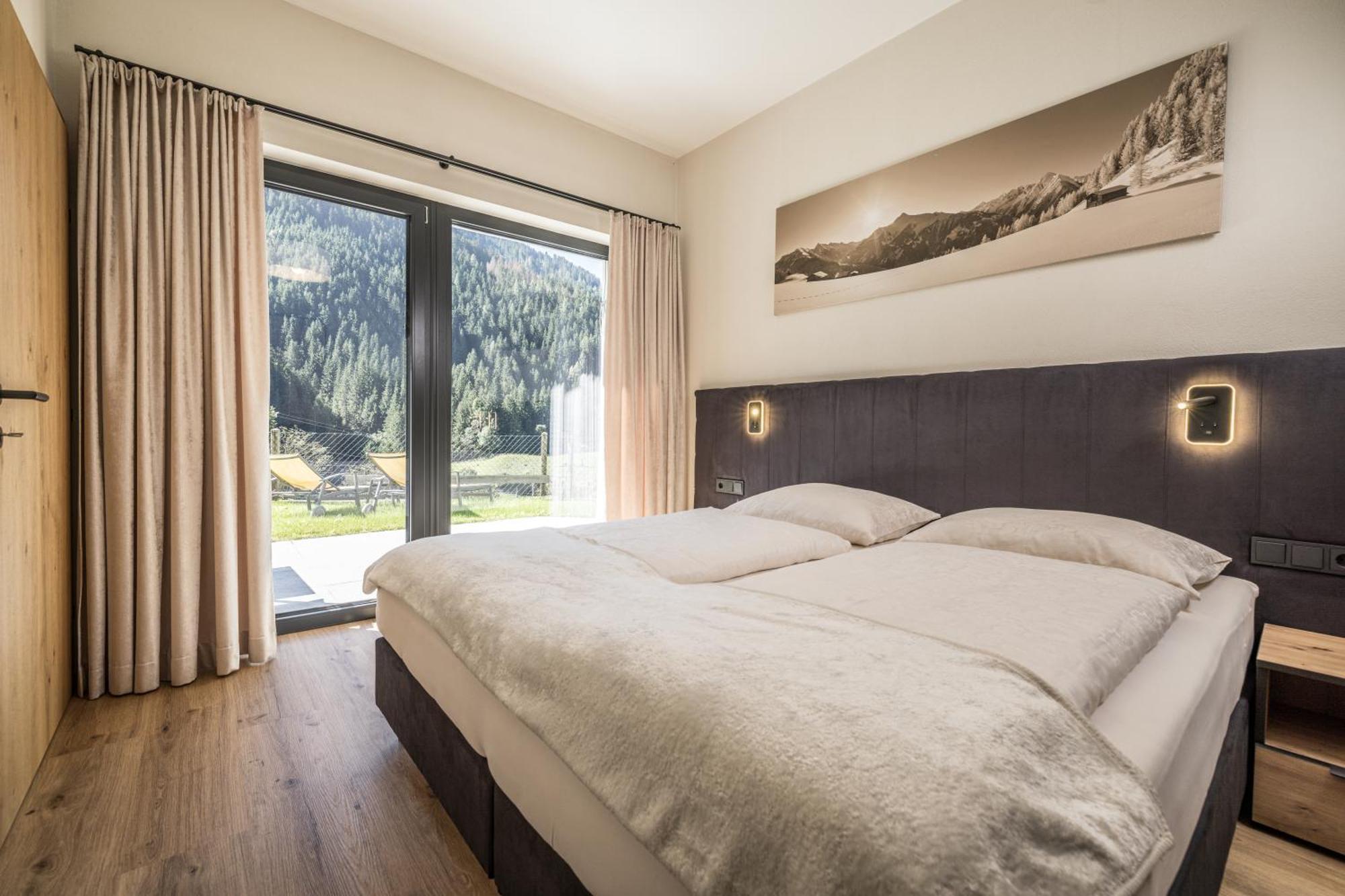 Natur Zeit - Alpine Garden Apartments Mayrhofen Dış mekan fotoğraf