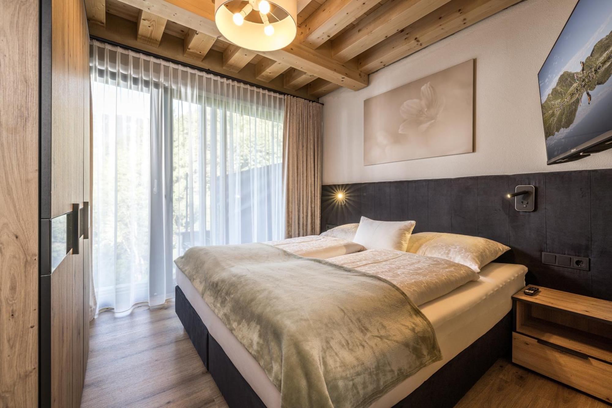 Natur Zeit - Alpine Garden Apartments Mayrhofen Dış mekan fotoğraf