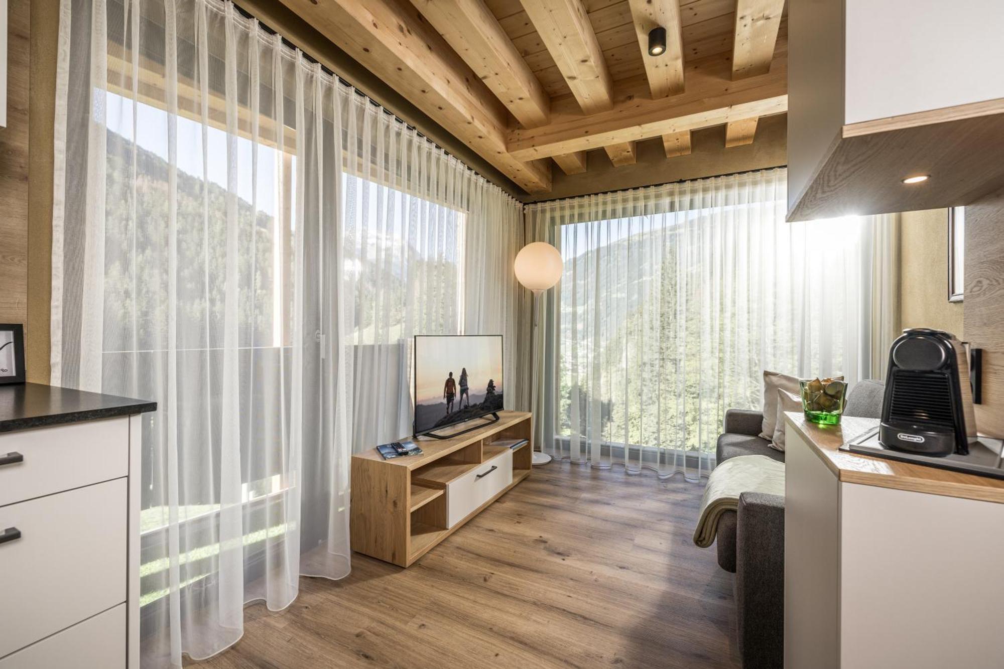 Natur Zeit - Alpine Garden Apartments Mayrhofen Dış mekan fotoğraf