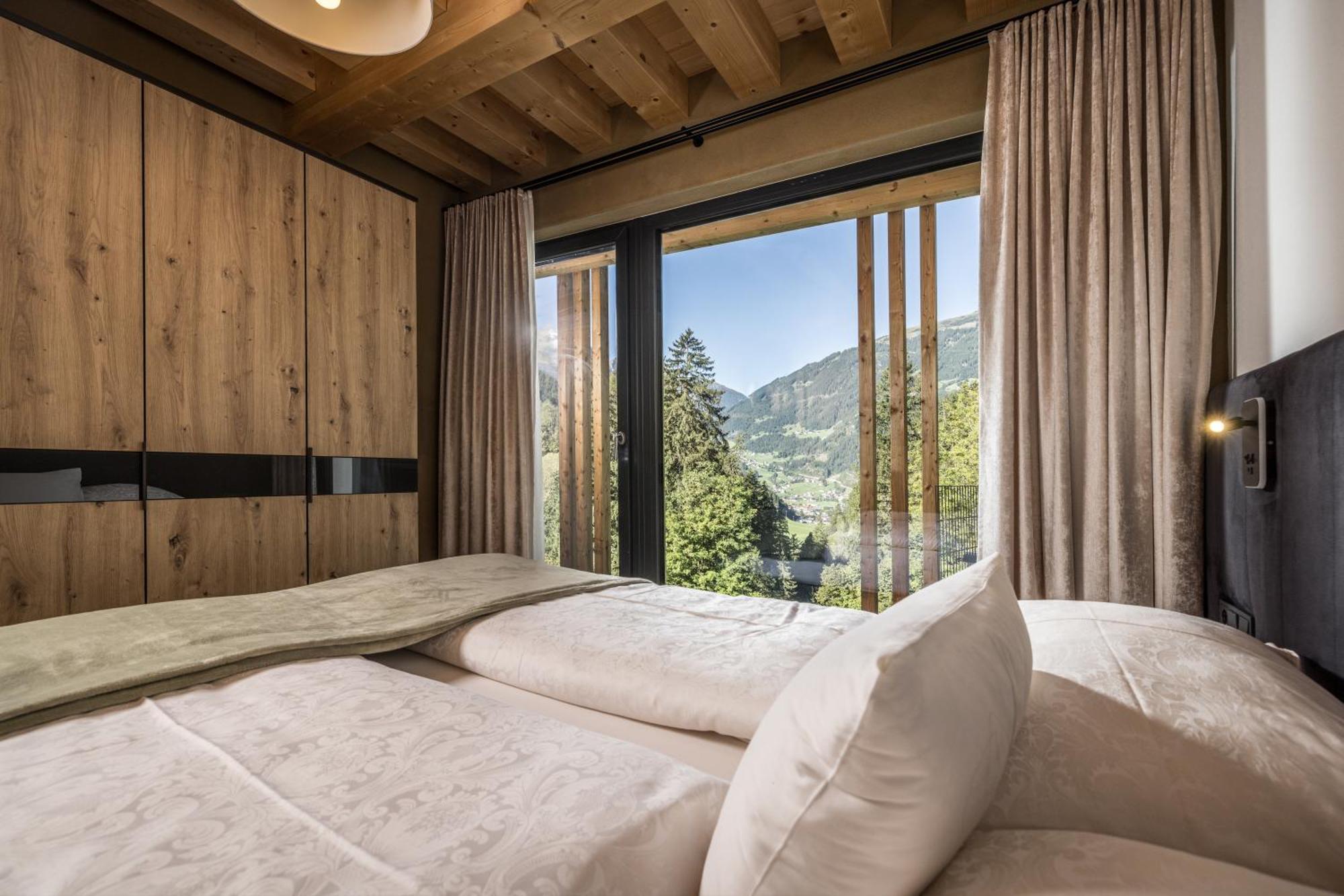 Natur Zeit - Alpine Garden Apartments Mayrhofen Dış mekan fotoğraf