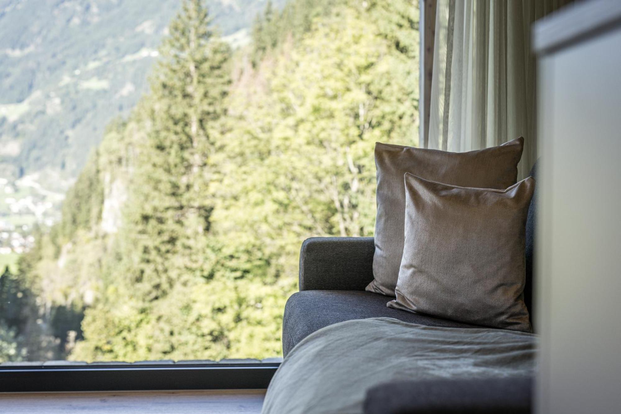 Natur Zeit - Alpine Garden Apartments Mayrhofen Dış mekan fotoğraf