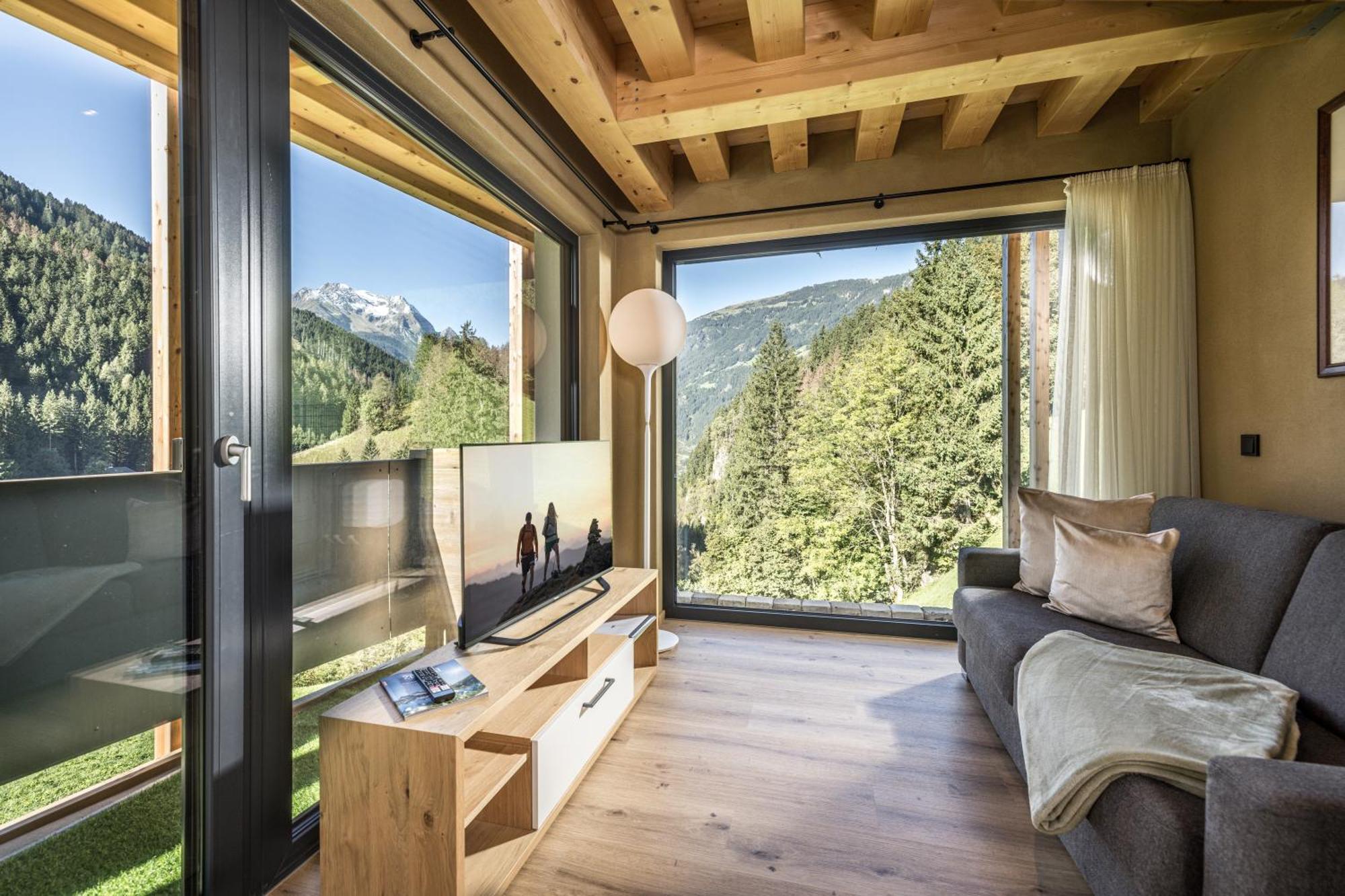 Natur Zeit - Alpine Garden Apartments Mayrhofen Dış mekan fotoğraf