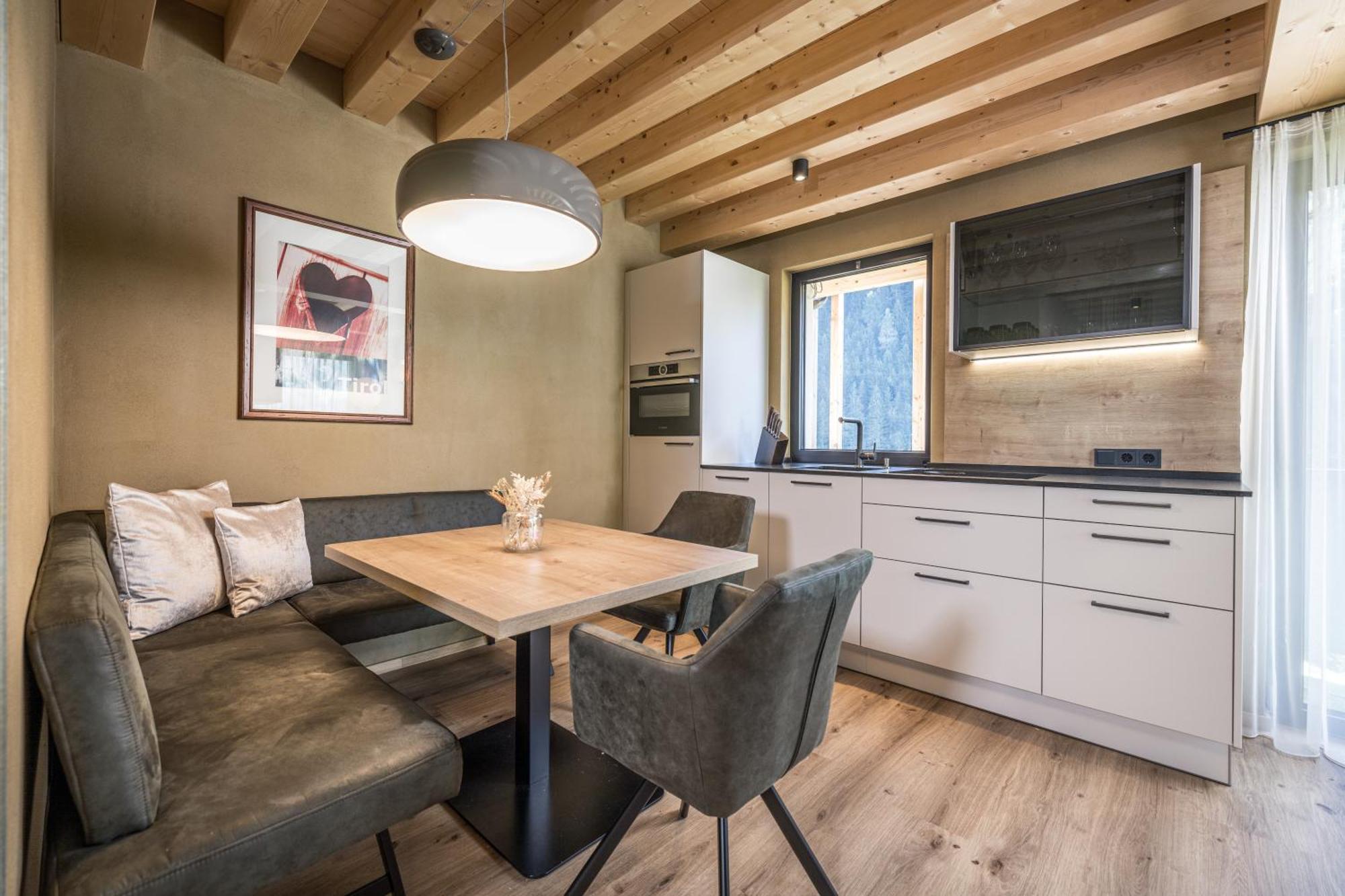 Natur Zeit - Alpine Garden Apartments Mayrhofen Dış mekan fotoğraf